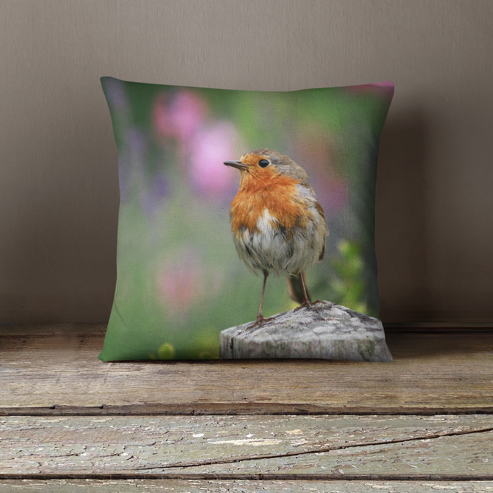 Pip the robin cushion